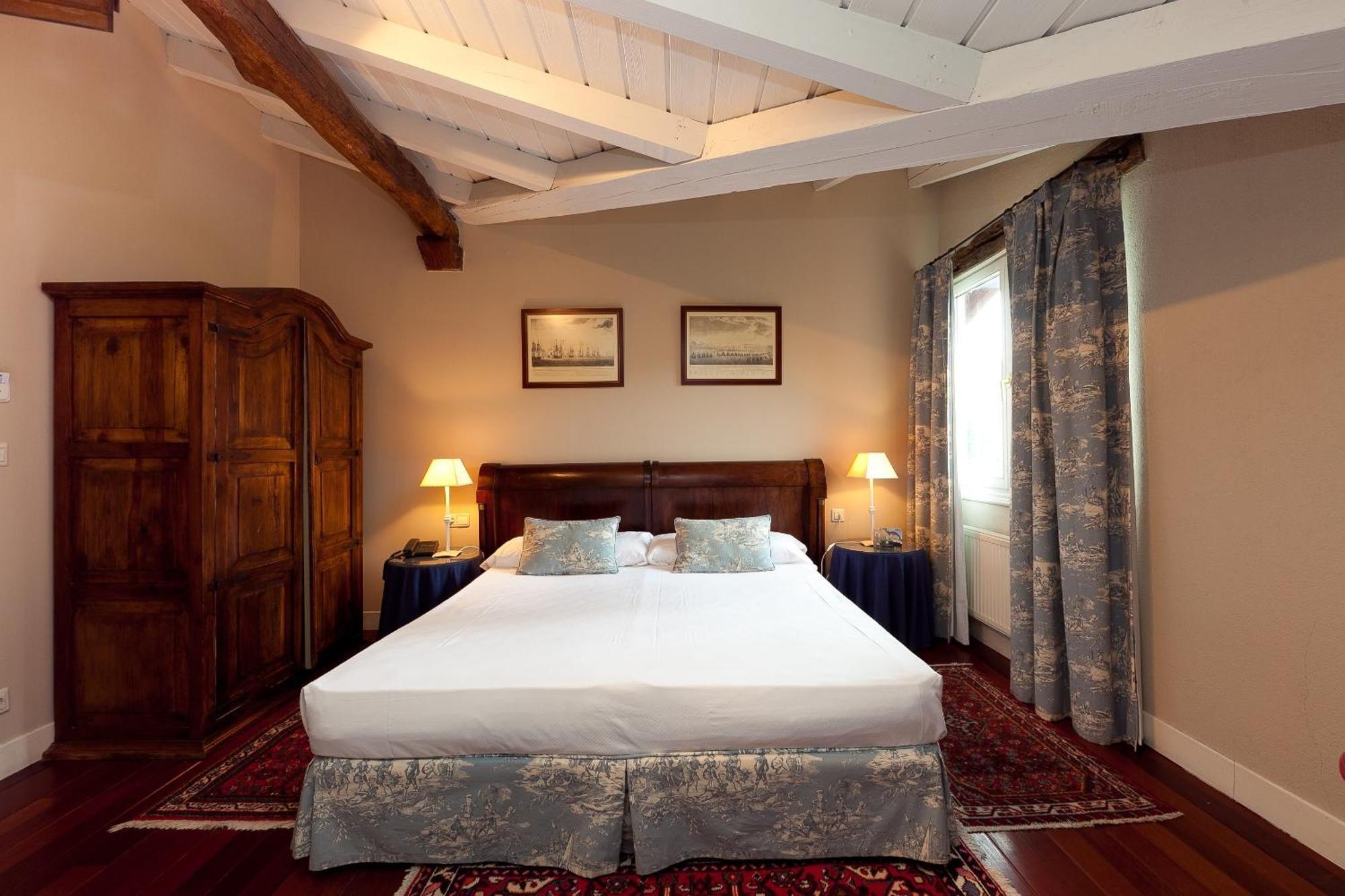 Hotel Zubieta Лекеитио Стая снимка